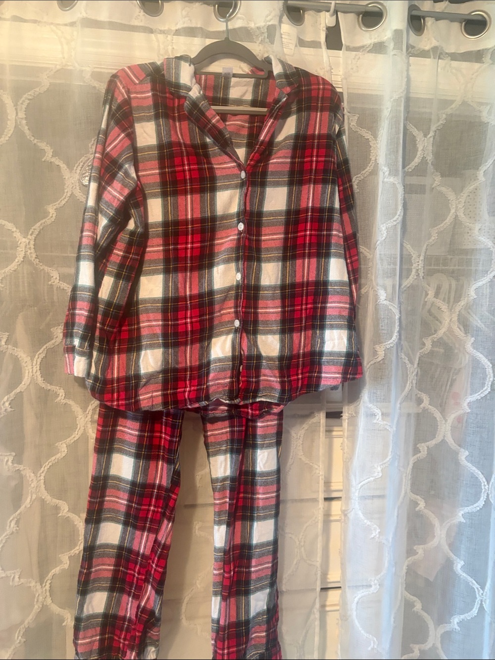 Old Navy Red, White & Black Plaid Flannel Pajama Set